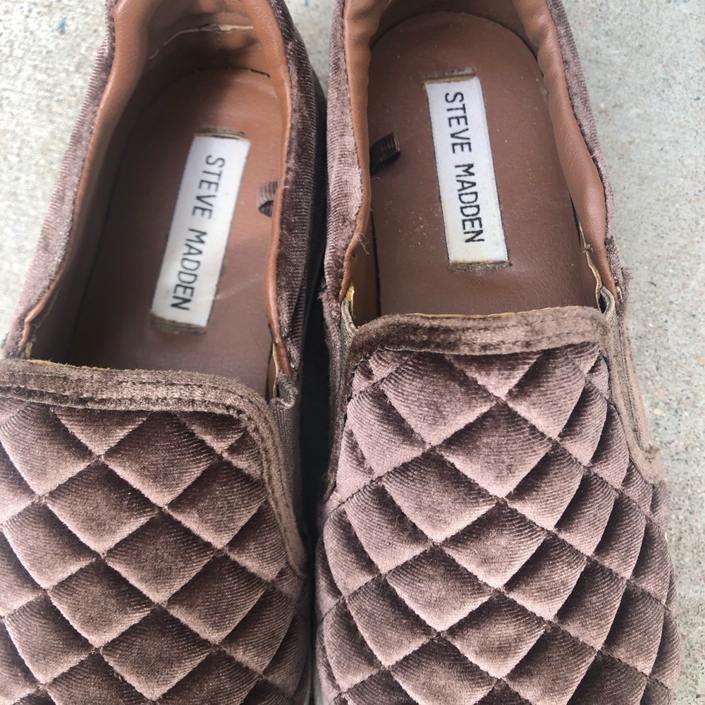 Steve Madden velvet-like texture quilted shoes